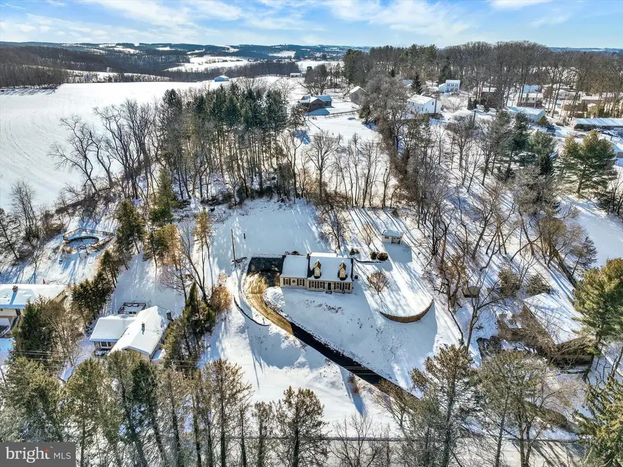 2976 Honey Valley Rd, Dallastown, PA 17313 - #2