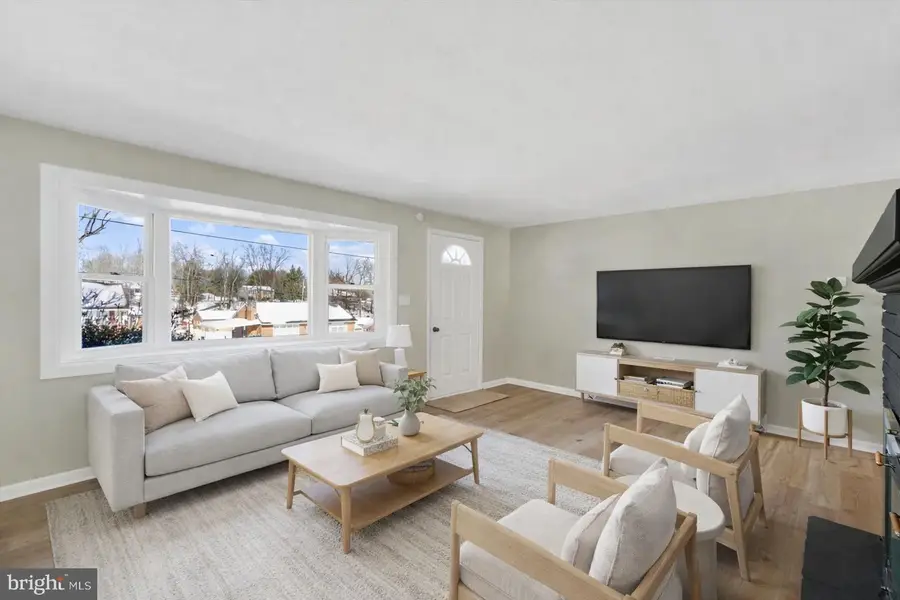 765 Market St, Mount Wolf, PA 17347 - #2