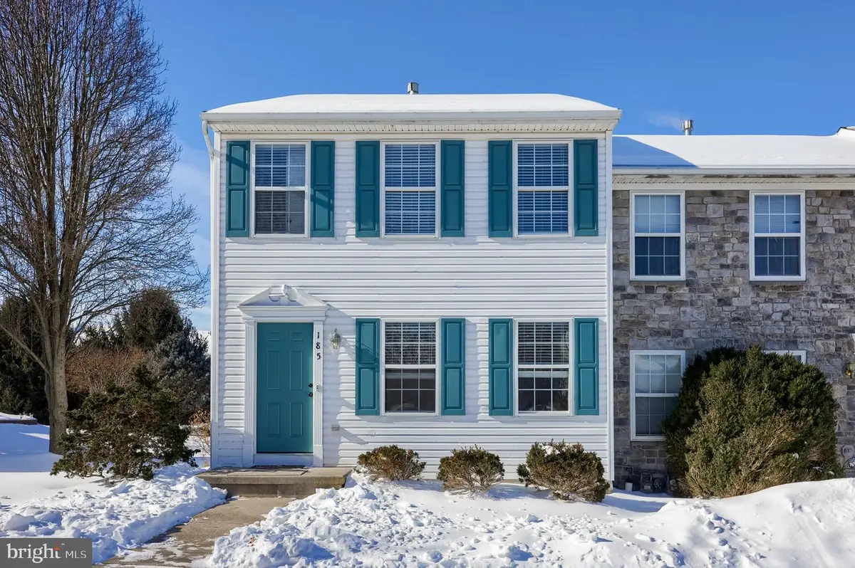 185 Charles Cir, York, PA 17406 - Image #1