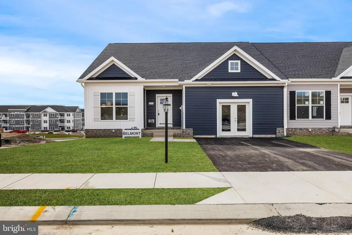 212 Ridge View Lane #30, Hanover, PA 17331 - Image #1