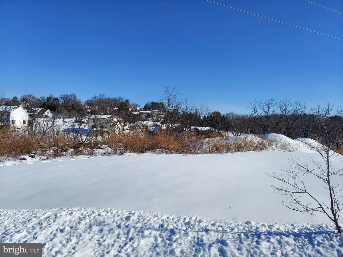 222 Sunset Cir, Red Lion, PA 17356 - #1