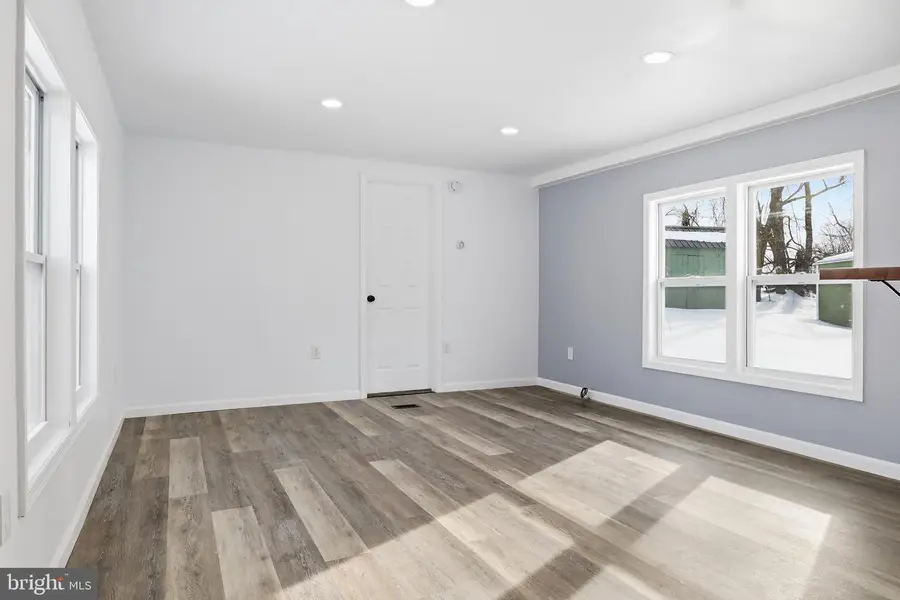 6 Pine St, York, PA 17406 - #3