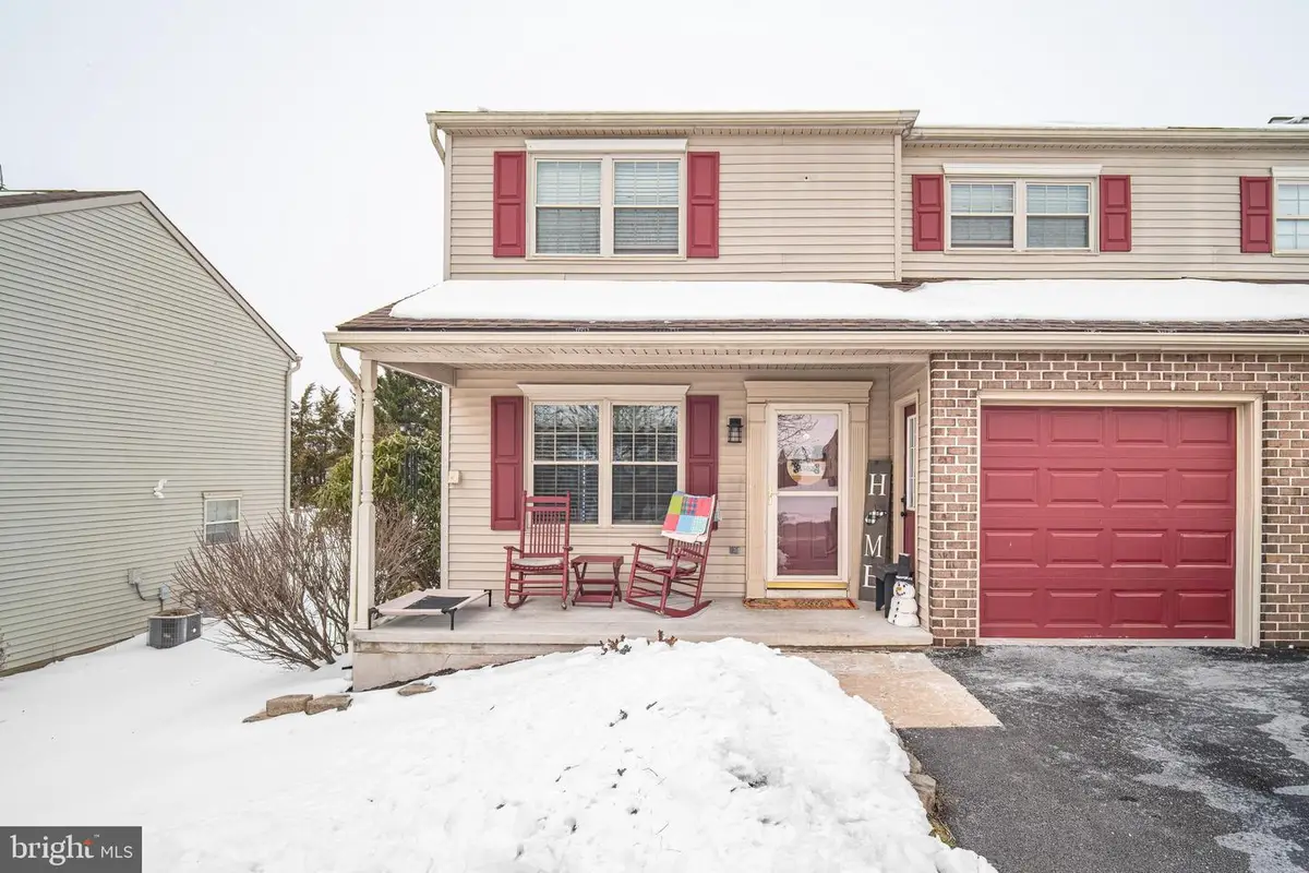 3133 Long Meadow Dr, Dover, PA 17315 - Image #1