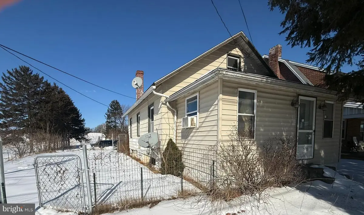 5933 Lincoln Hwy W, Thomasville, PA 17364 - #1