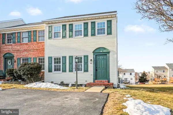 245 Robin Hill Cir, YORK, PA 17404