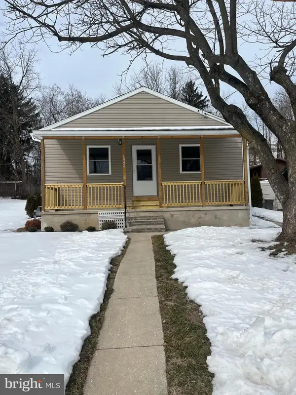 1443 W College Ave, YORK, PA 17404