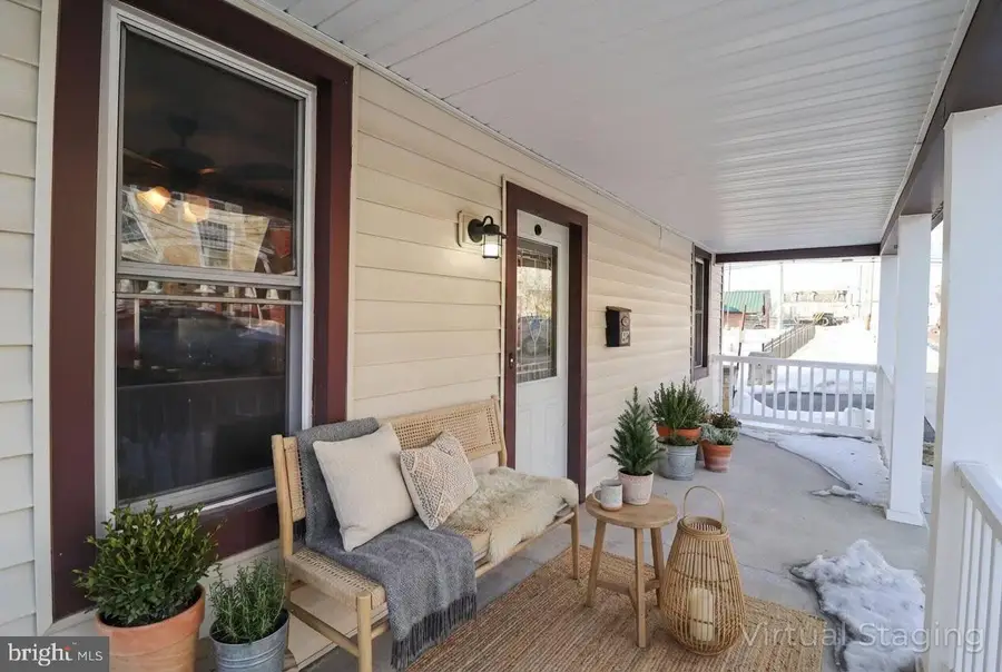 34 S Pleasant Ave, Dallastown, PA 17313 - #3