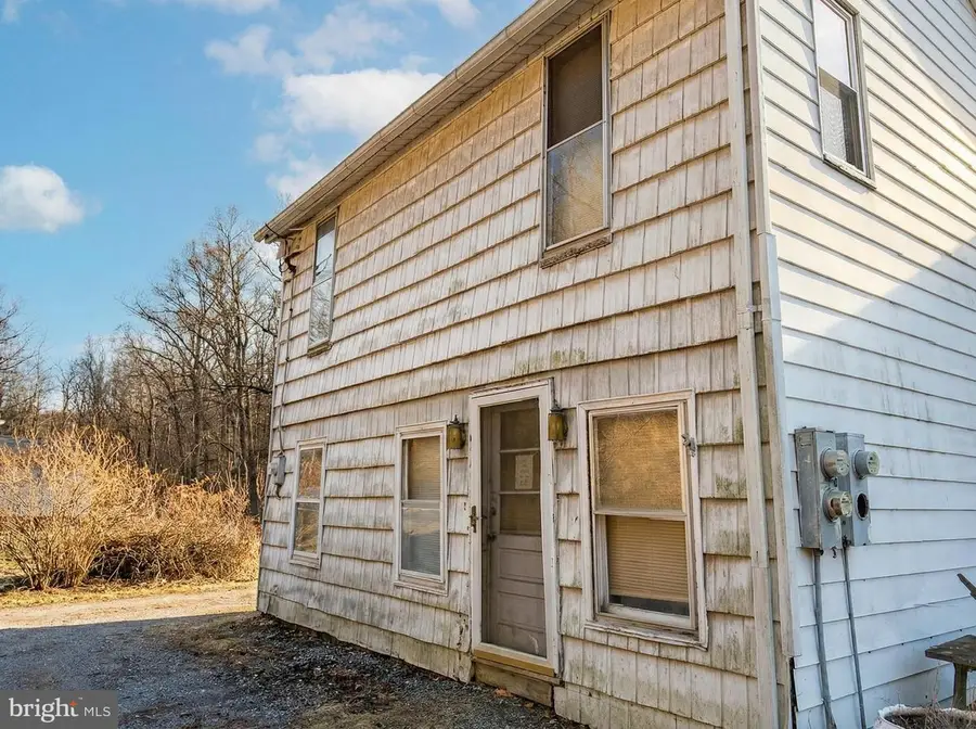 657 Lewisberry Rd, New Cumberland, PA 17070 - #2