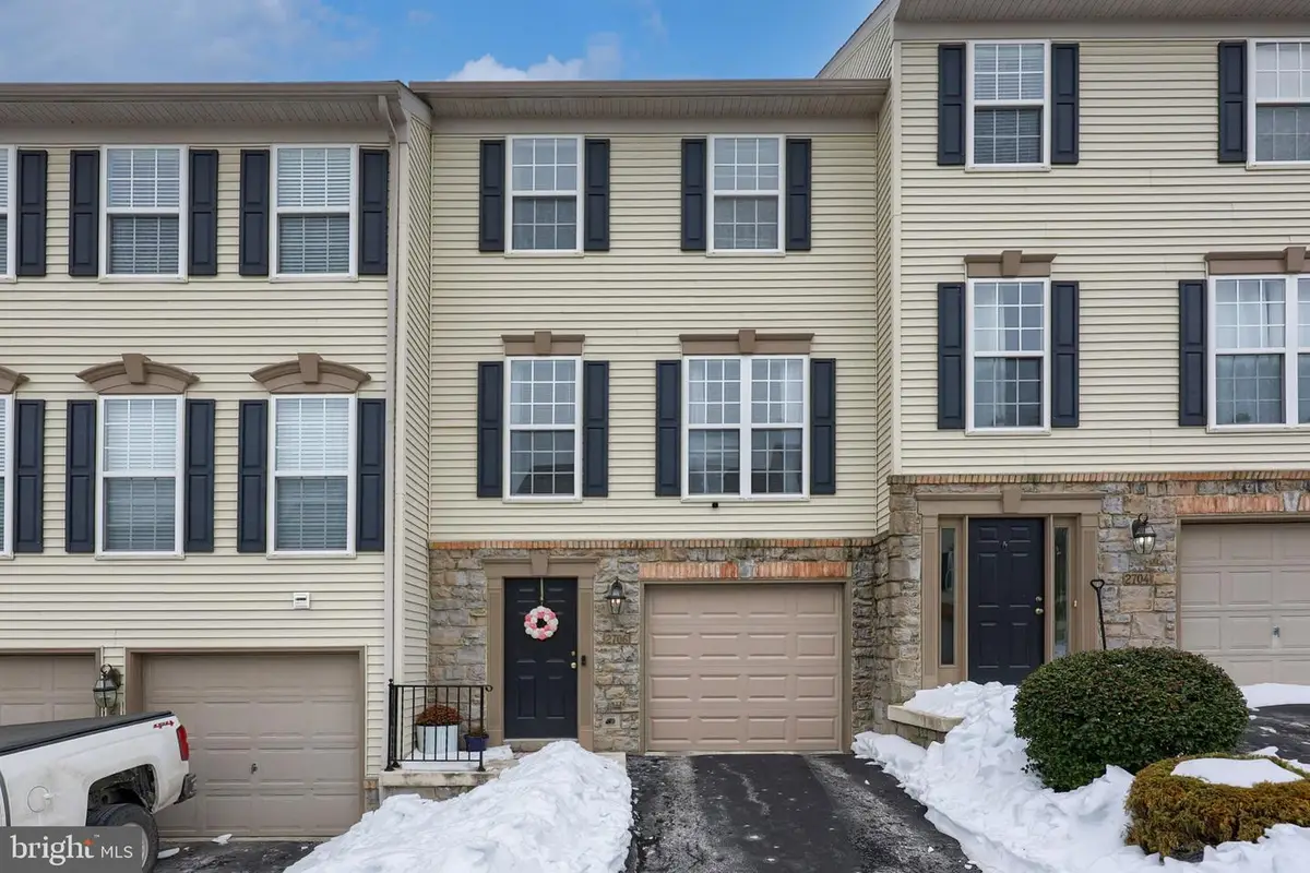 2706 Equestrian Dr, York, PA 17402 - #1