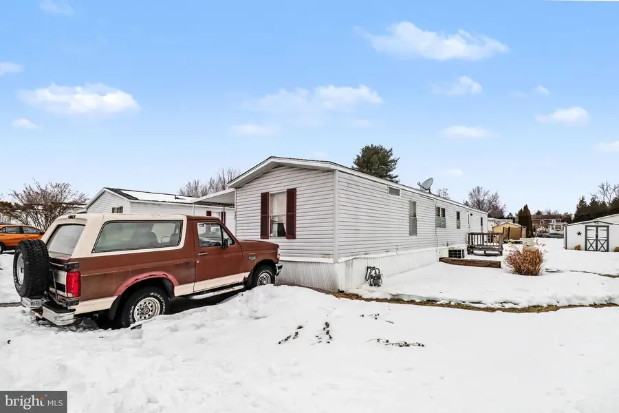 347 Westwood Dr, York, PA 17404 - #3