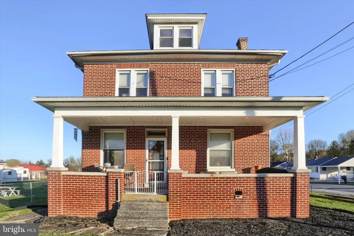 112 Lewisberry Rd, New Cumberland, PA 17070 - #1
