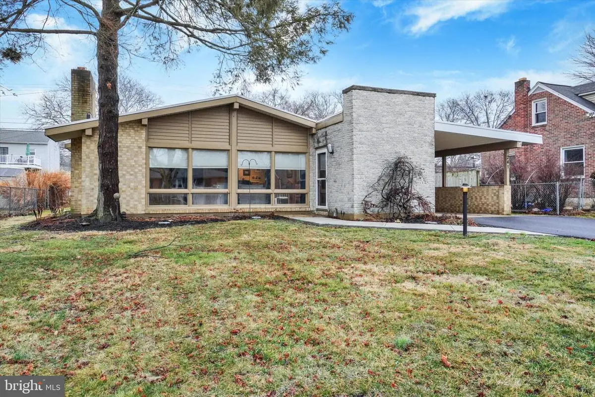 241 S Harlan St, York, PA 17402 - #1