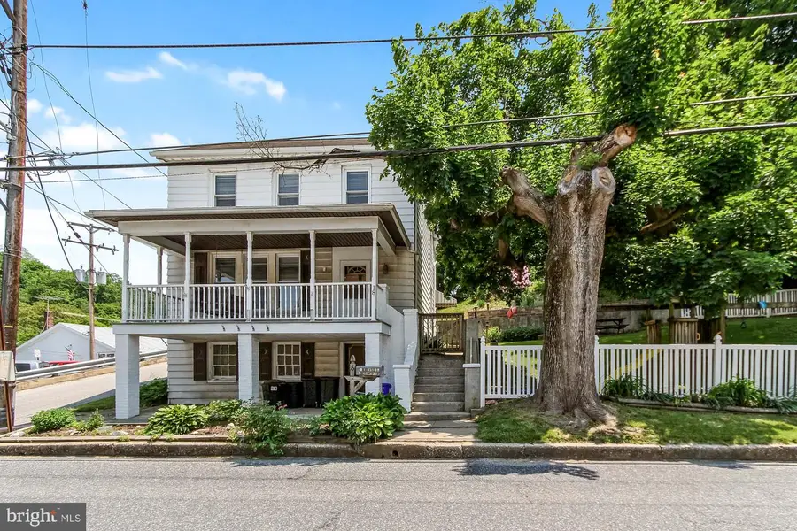 18 Manchester St, Glen Rock, PA 17327 - #2