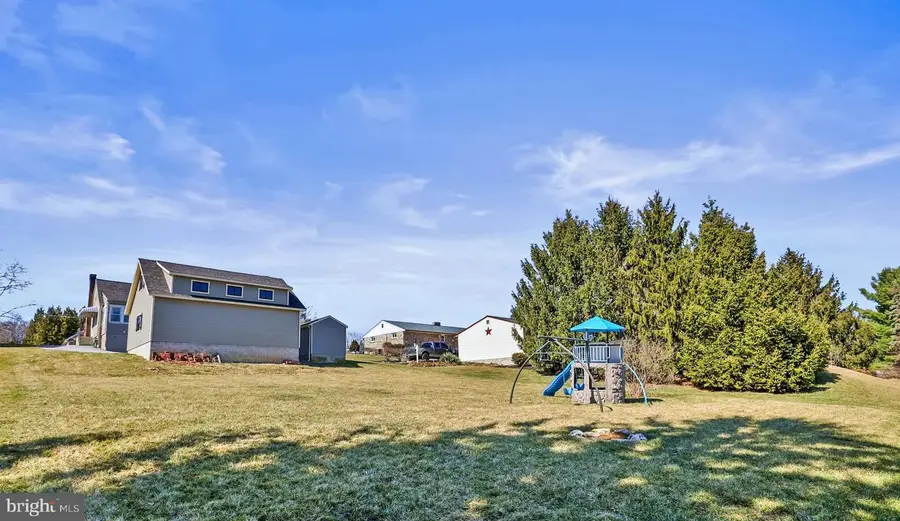 233 N 3rd St, New Freedom, PA 17349 - #3