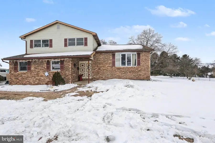 1565 Old Mountain Rd, Wellsville, PA 17365 - #2