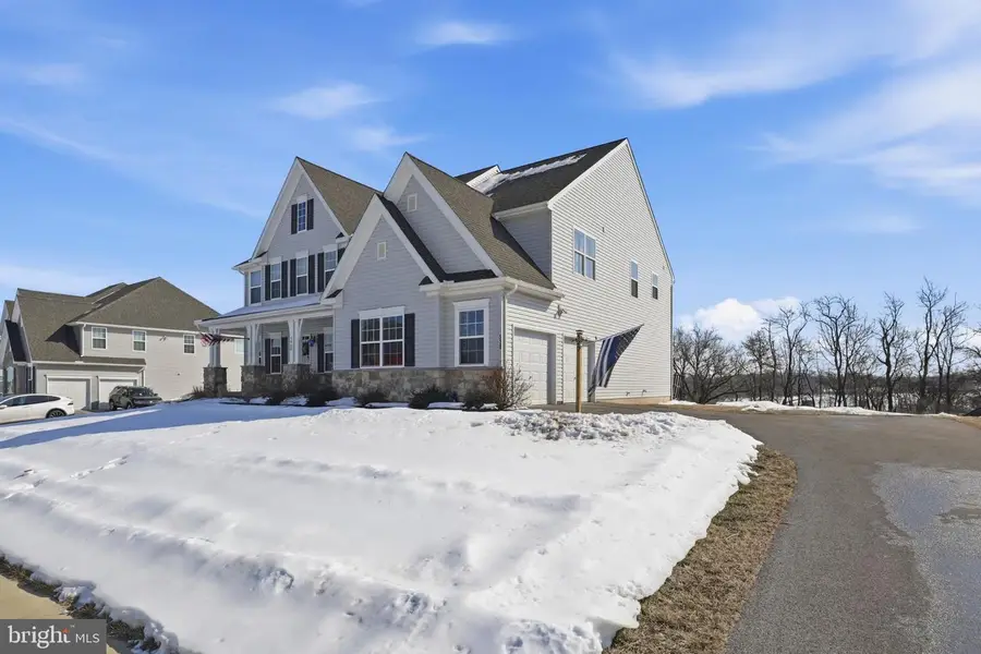 520 Darrow Rd, York, PA 17404 - #3