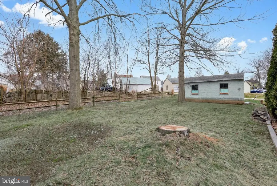 115 Cooper St, Manchester, PA 17345 - #2