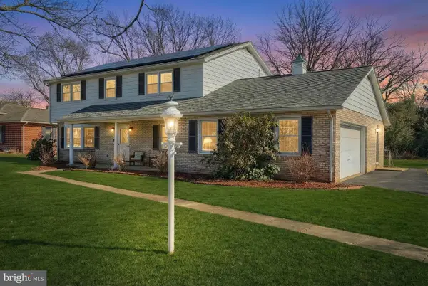 1156 Detwiler Dr, YORK, PA 17404