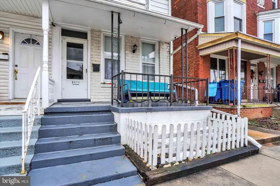 1454 Monroe St, York, PA 17404 - #2