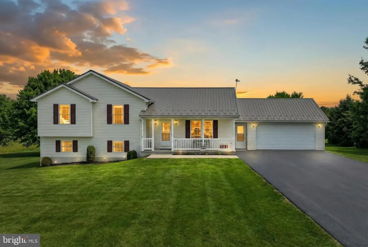 1975 Smith Station Rd, Hanover, PA 17331 - #1