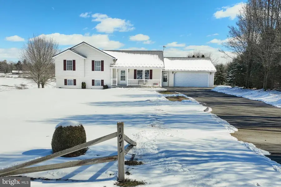 1975 Smith Station Rd, Hanover, PA 17331 - #2