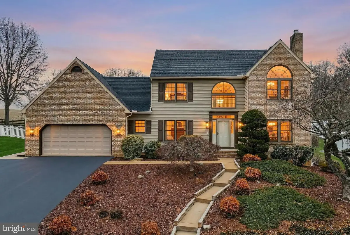 15 Meadow St, New Freedom, PA 17349 - #1