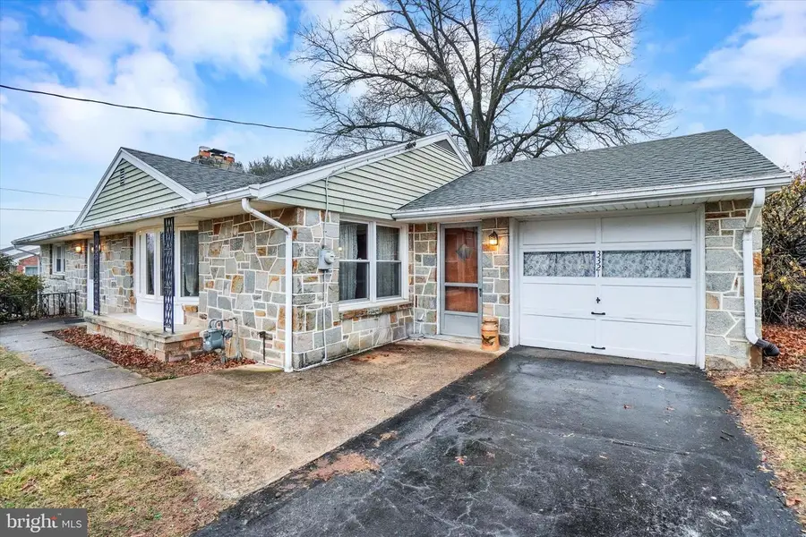 3321 Sycamore Rd, Dover, PA 17315 - #2