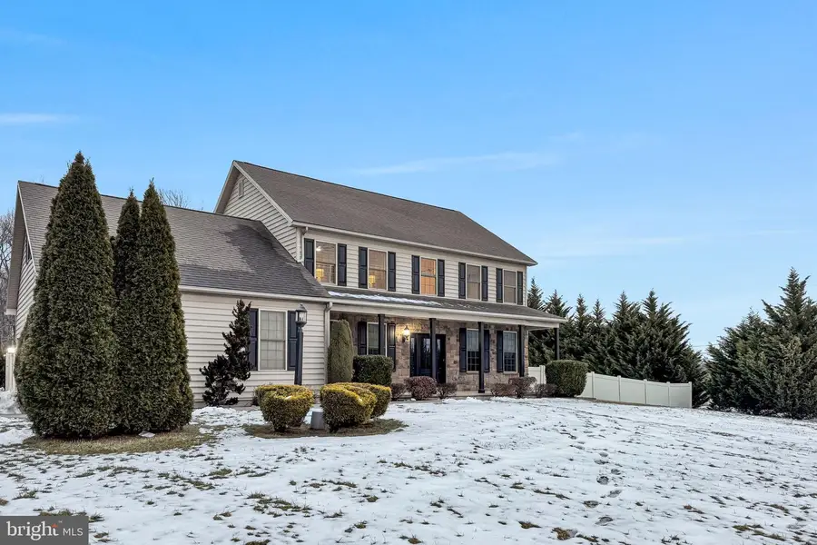 100 Deerfield Ct, Red Lion, PA 17356 - #2