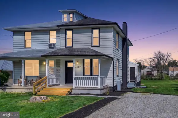 1951 Park St, DOVER, PA 17315