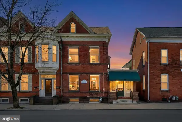 119 Baltimore St, HANOVER, PA 17331