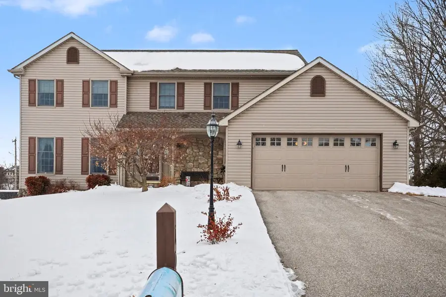107 Summer House Ln, York, PA 17408 - #2