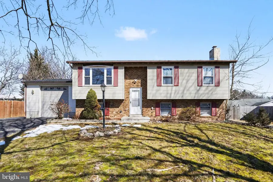 48 Colonial Dr, Hanover, PA 17331 - #2