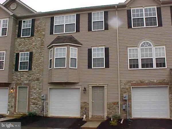 58 Buttonwood Ln #58, YORK, PA 17406