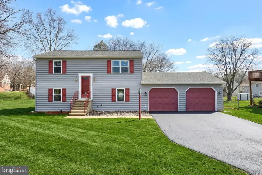 2228 Heather Rd, York, PA 17408 - #3