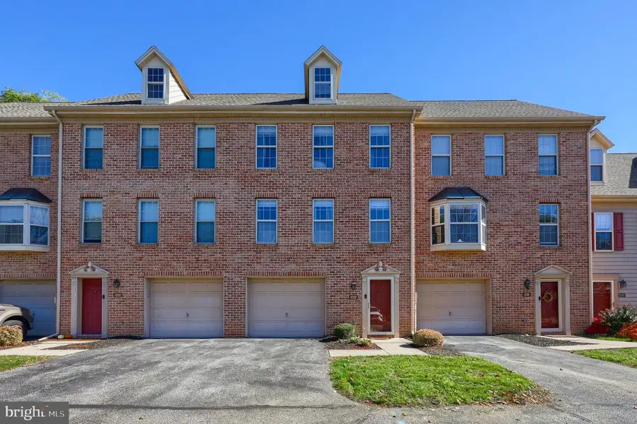 1202 Skyview Dr #1202, York, PA 17406 - #3