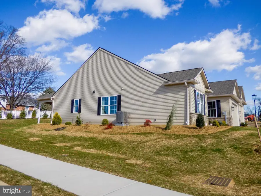 620 Bluff Stone Drive, York, PA 17402 - #2