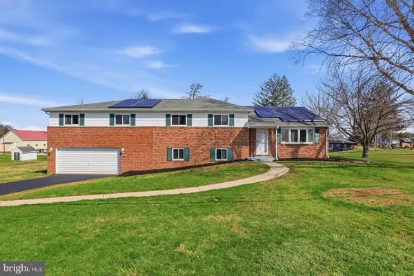 2893 Sunset Dr, DALLASTOWN, PA 17313