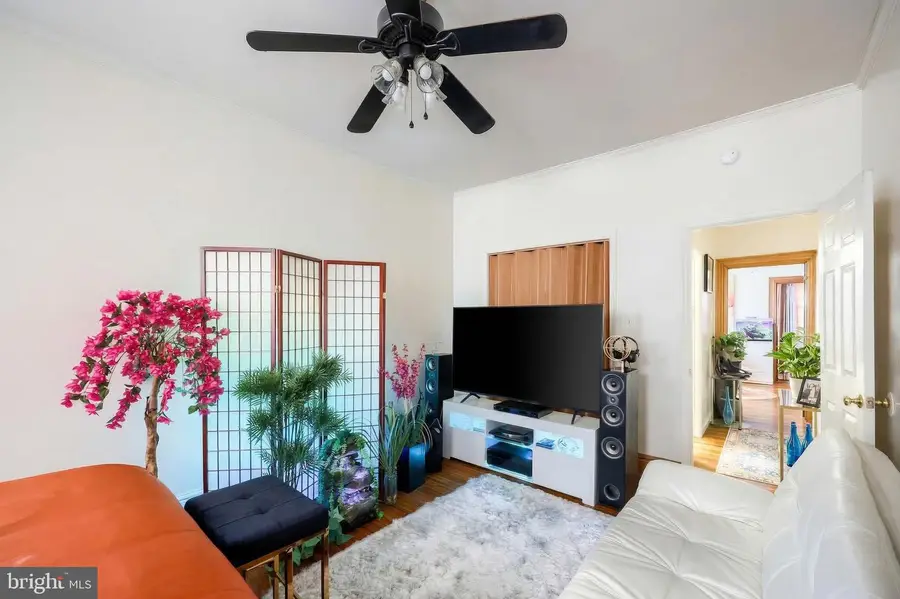 725 Pennsylvania Ave, York, PA 17404 - #3