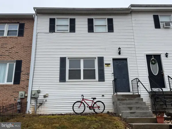 46 Rose Of Sharon Dr, ETTERS, PA 17319