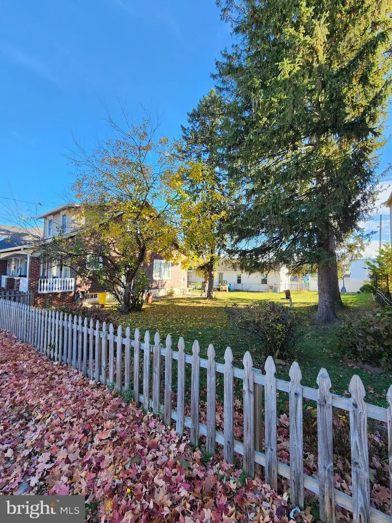 625 Girard E S Ave, York, PA 17403 - #3