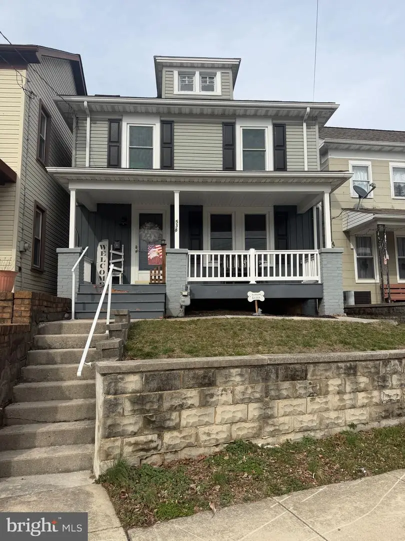 538 York St, Hanover, PA 17331 - #2
