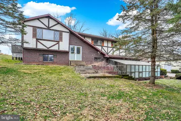 115 Hillstream Rd, RED LION, PA 17356