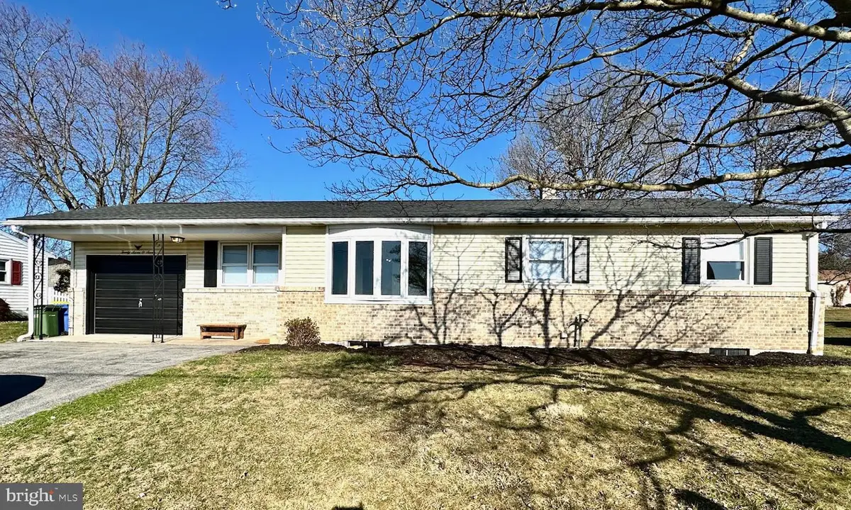 2707 Emig Mill Rd, Dover, PA 17315 - #1