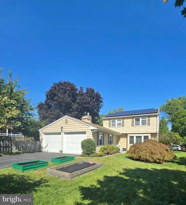 966 Mccosh St, HANOVER, PA 17331