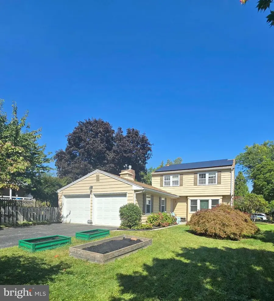 966 Mccosh St, Hanover, PA 17331 - #2