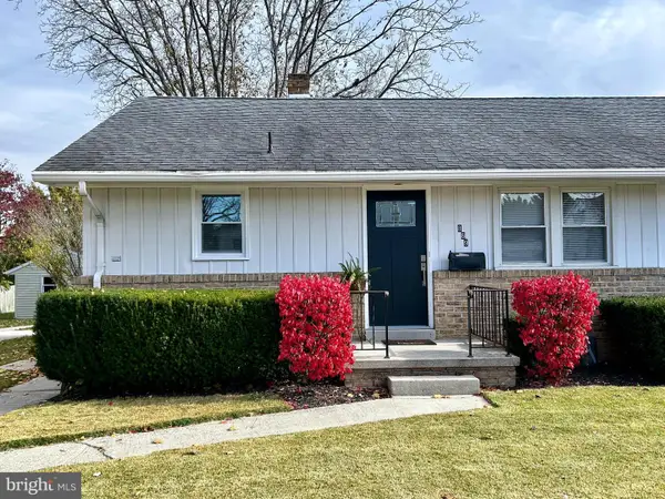 869 E Walnut St, HANOVER, PA 17331