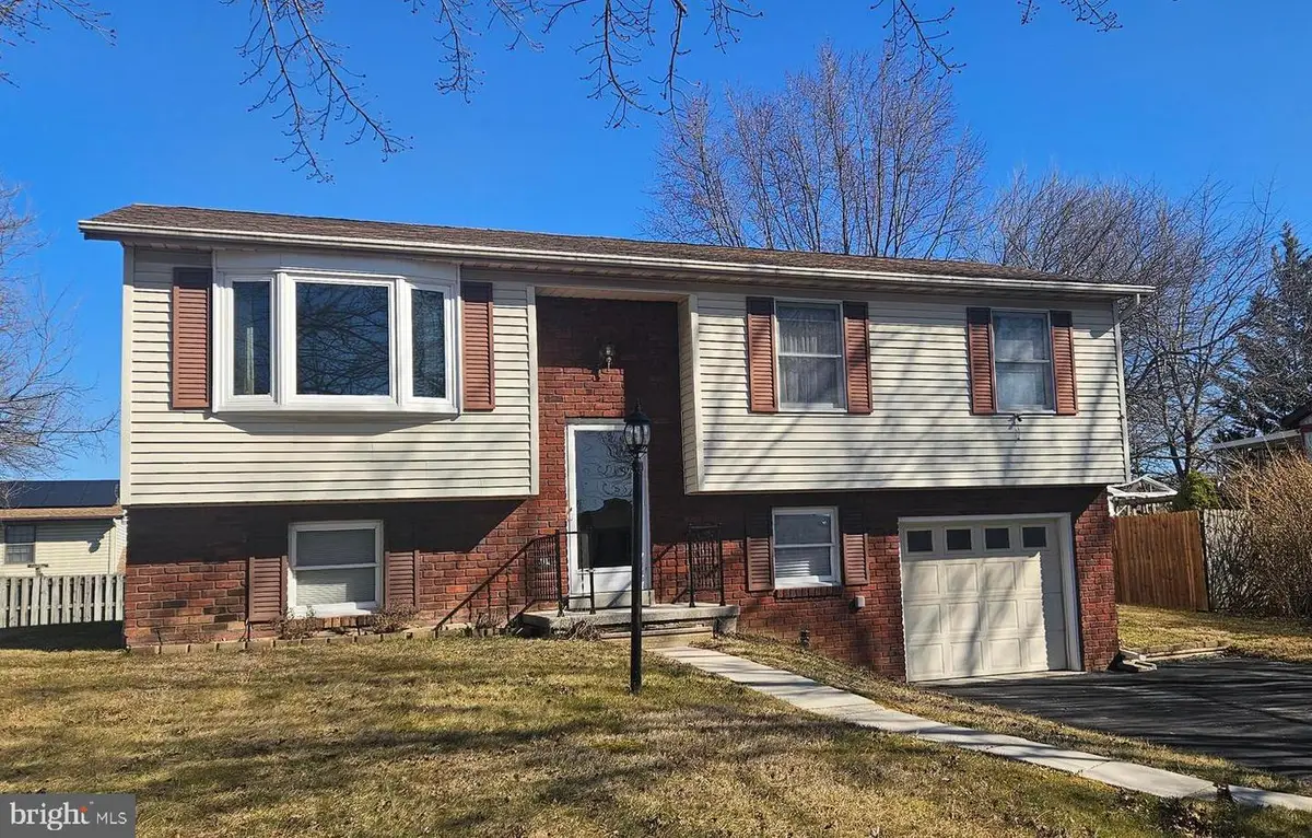 44 Colonial Dr, Hanover, PA 17331 - #1