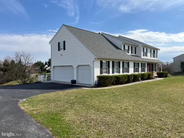 2455 Brandywine Ln, YORK, PA 17404