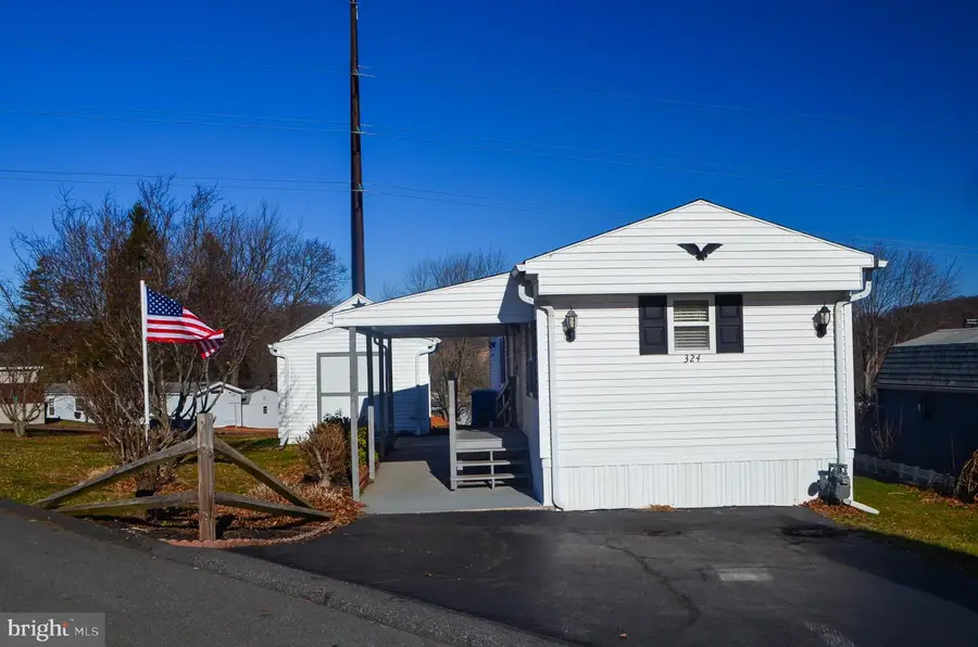 324 Blue Jay Dr, Red Lion, PA 17356 - #3