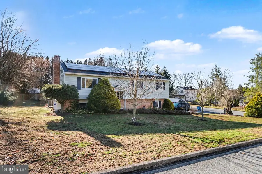 6 Autumn Dr, Dillsburg, PA 17019 - #2